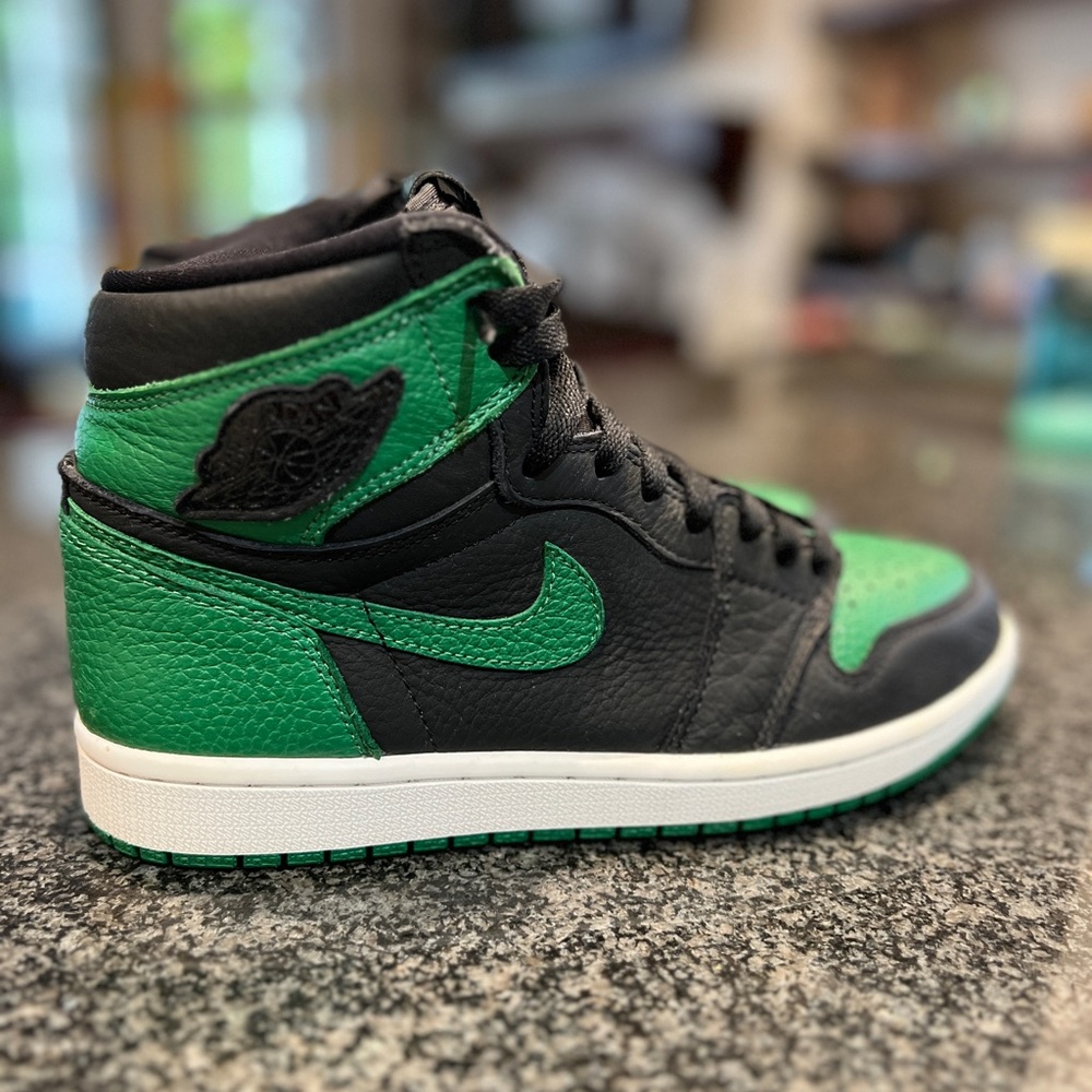 Nike Jordan 1’s Pine Green Black